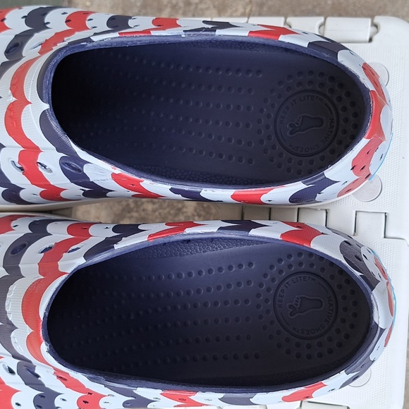 Men's Native Water Shoes - sz 10 - Picture 3 of 10